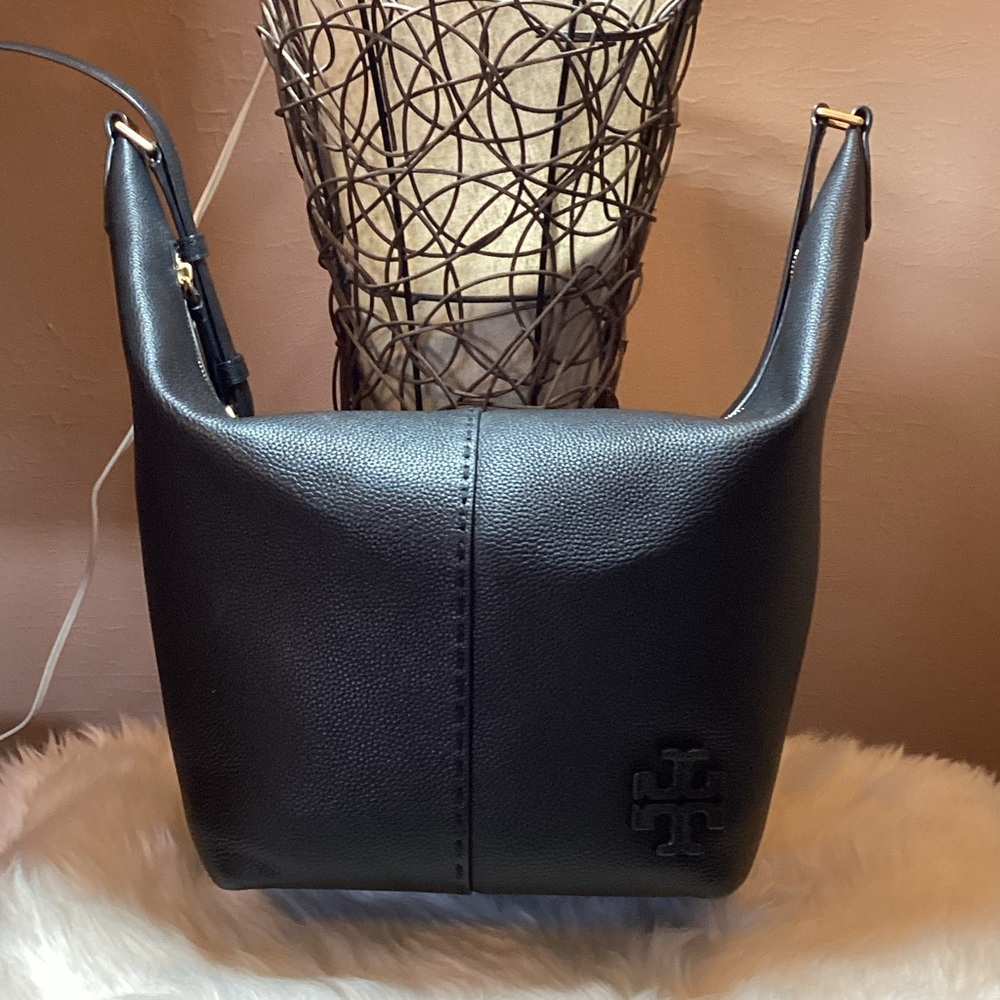 Authentic Tory Burch Black Pebbled Leather McGraw Bucket Bag - Picture 4 of 8